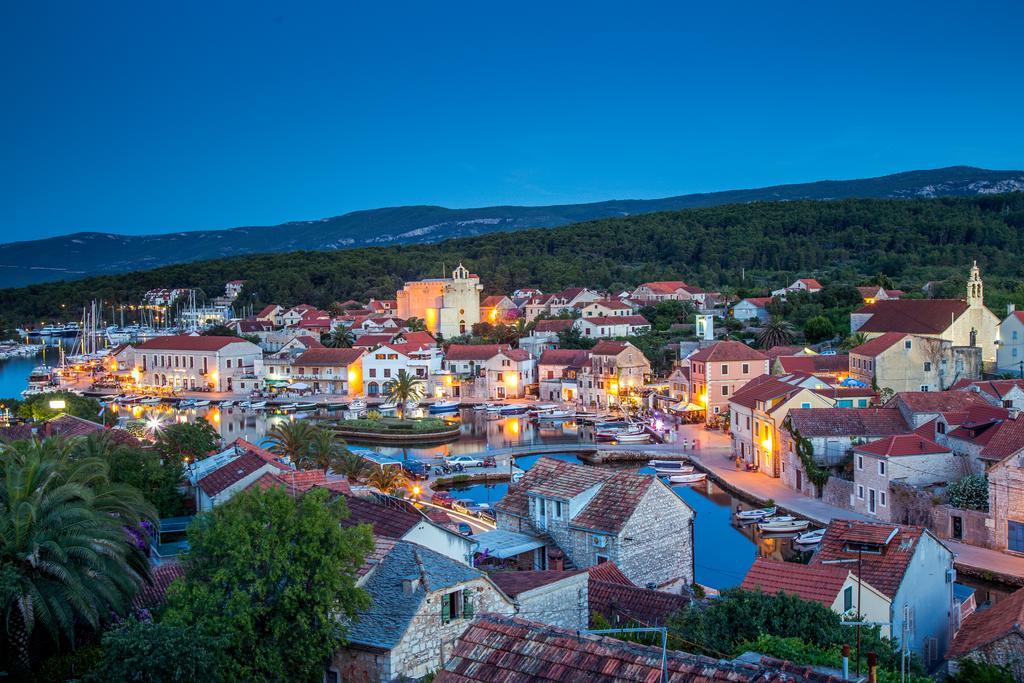 Green Lagoon, Hvar Island ヴルボスカ エクステリア 写真